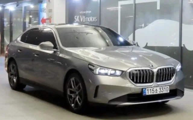 5시리즈 (G60) 520i